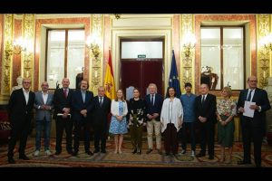 La imagen tiene un atributo ALT vacío; su nombre de archivo es aprobado_el_Estatuto_del_Artista_AMA-300x200.jpg